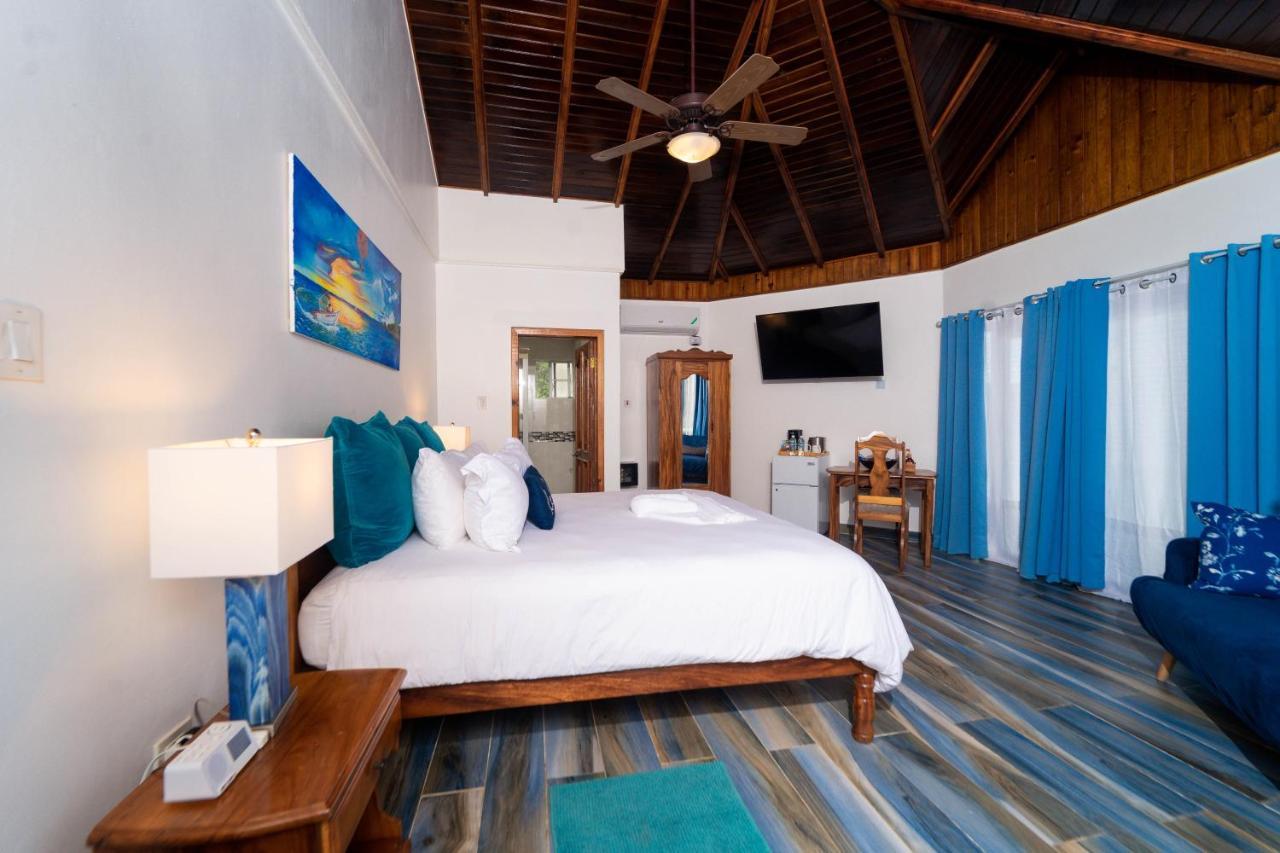 Blue Skies Beach Resort Negril Exterior foto