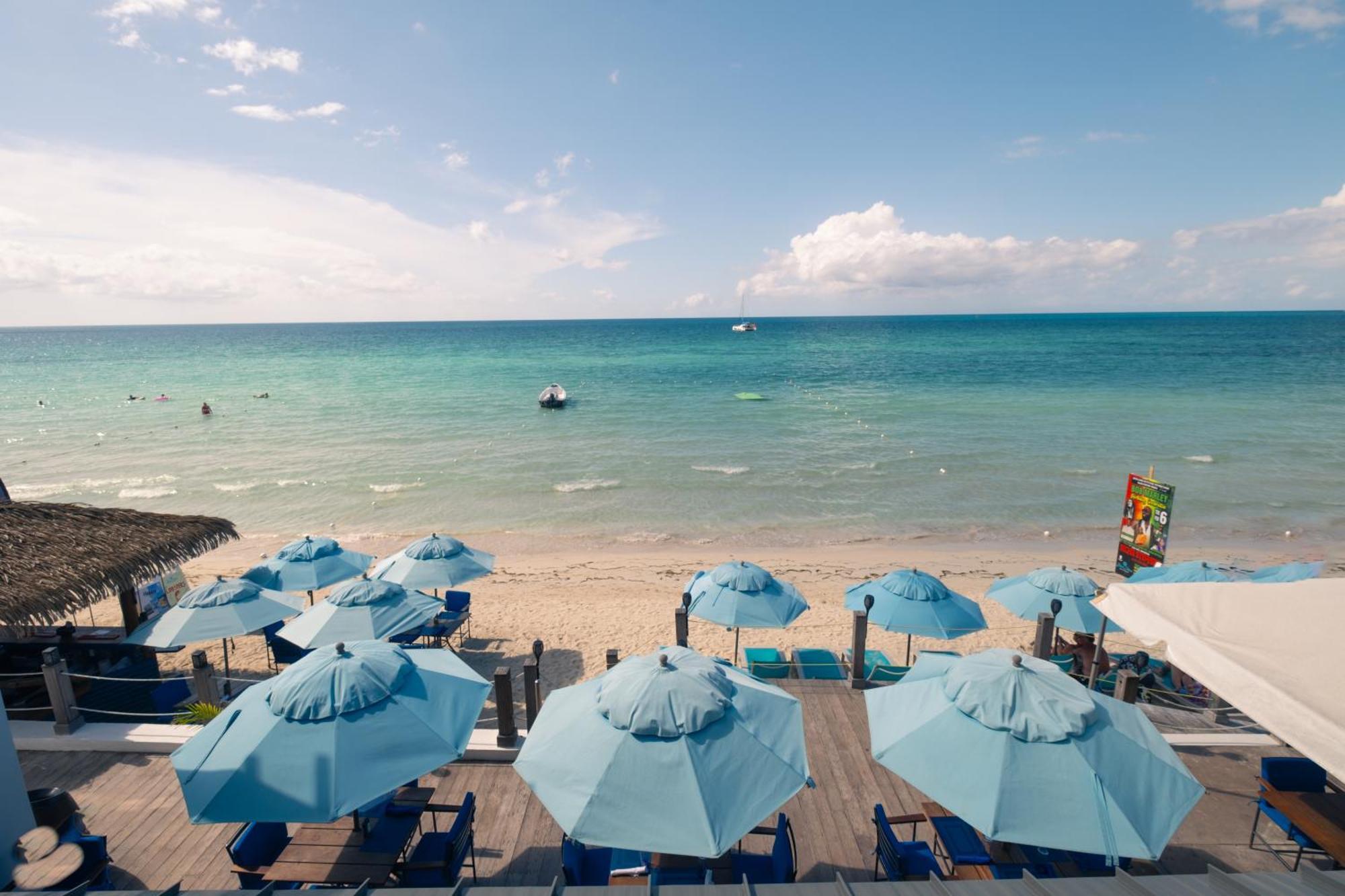Blue Skies Beach Resort Negril Exterior foto